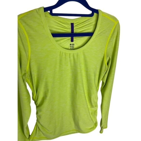 Title Nine Long Sleeve Ruched Tee - Picture 3 of 7